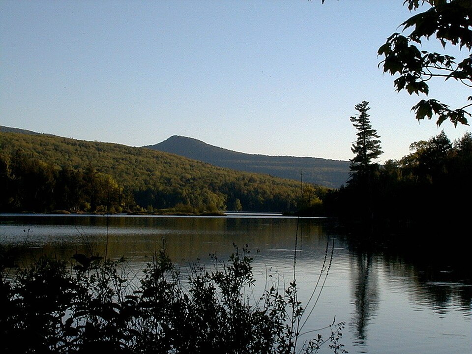 North–South Lake